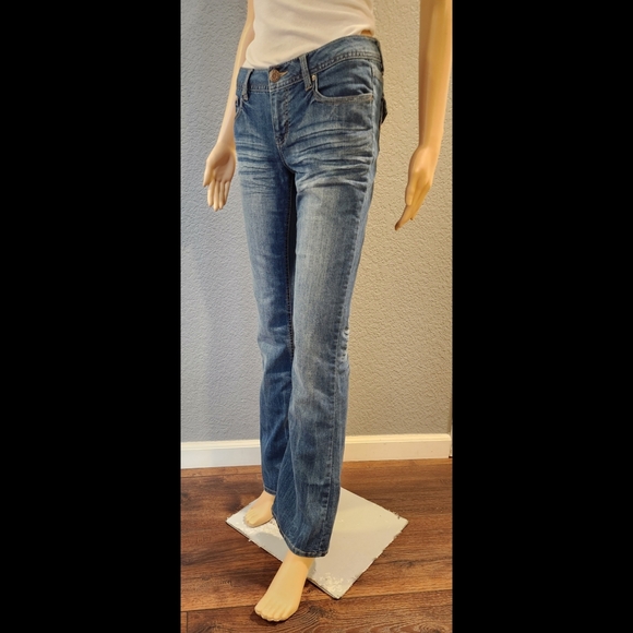 Distressed Wash Flare Jeans - Picture 8 of 16
